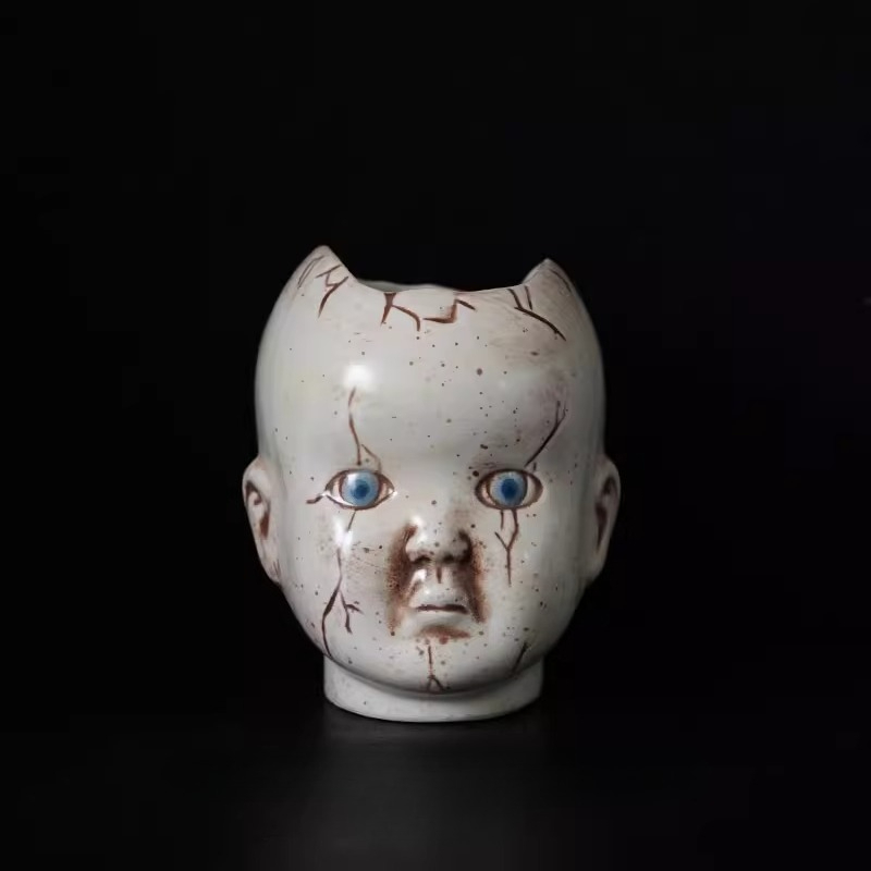 Horror themed doll head cerami - Tablet Reading Accessories ulasan dan harga